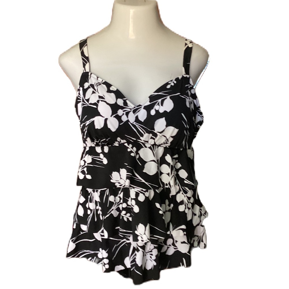 Croft & Barrow swimsuit. 18